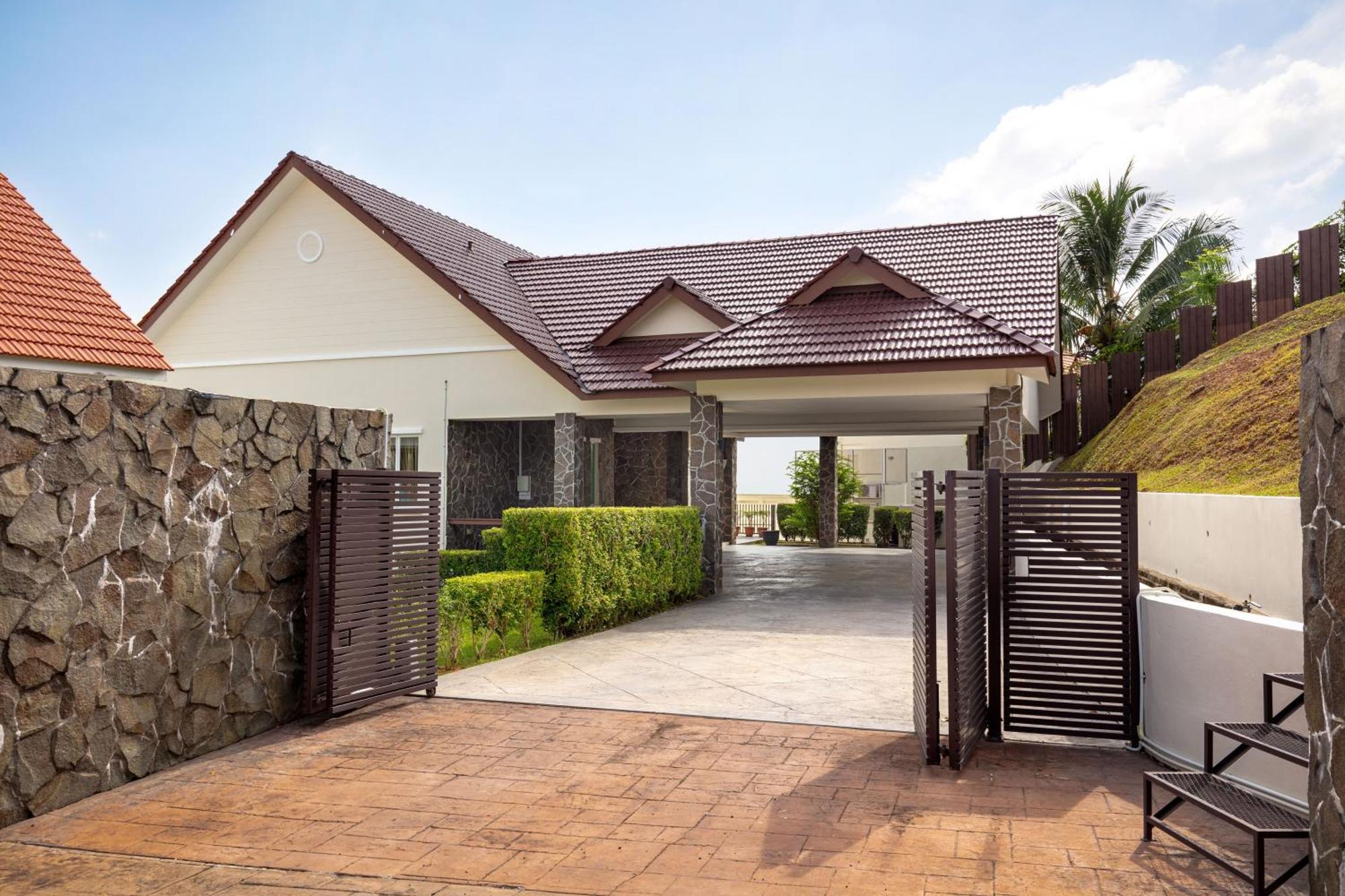 Panoramic Seaview Holiday Home - Batu Ferringhi Eksteriør bilde