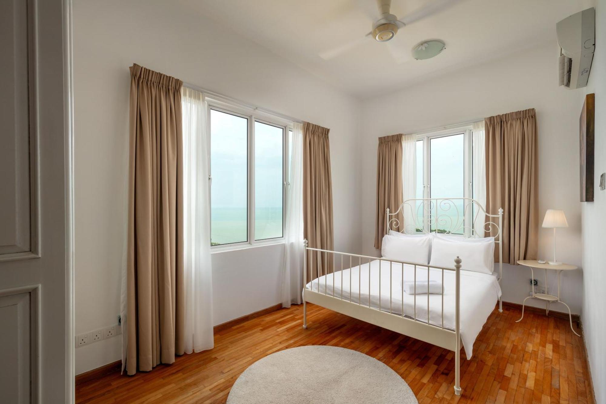 Panoramic Seaview Holiday Home - Batu Ferringhi Eksteriør bilde