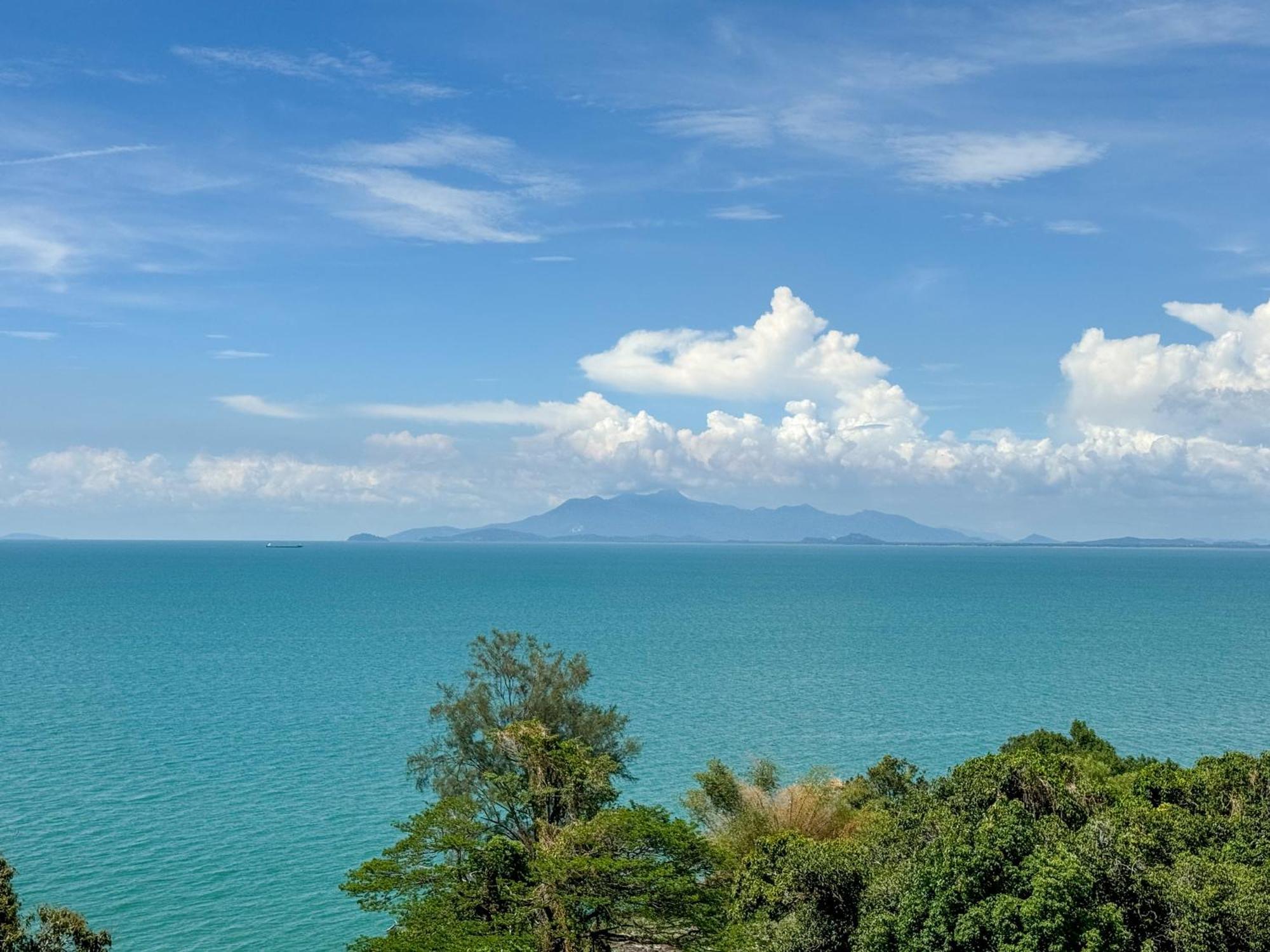Panoramic Seaview Holiday Home - Batu Ferringhi Eksteriør bilde